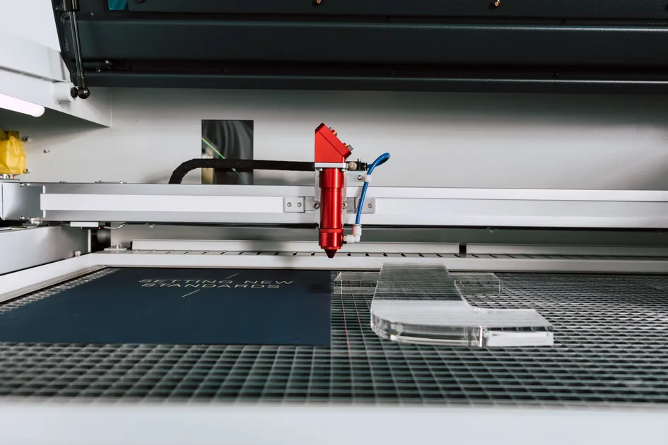 laser-cutter-q-two-tools-in-one.webp